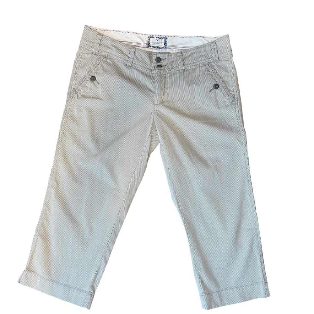 Gray and Cream Pin Stripe Cropped American Eagle AEO 100% Cotton Capris Size 8